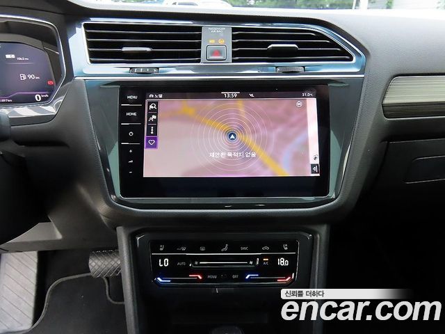 Volkswagen Tiguan Allspace 2.0 TSI Prestige 2023 — фото 18