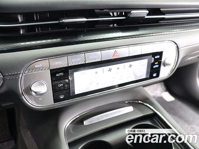Genesis G90 (RS4) Gasoline 3.5 Turbo AWD 2023 — фото 20