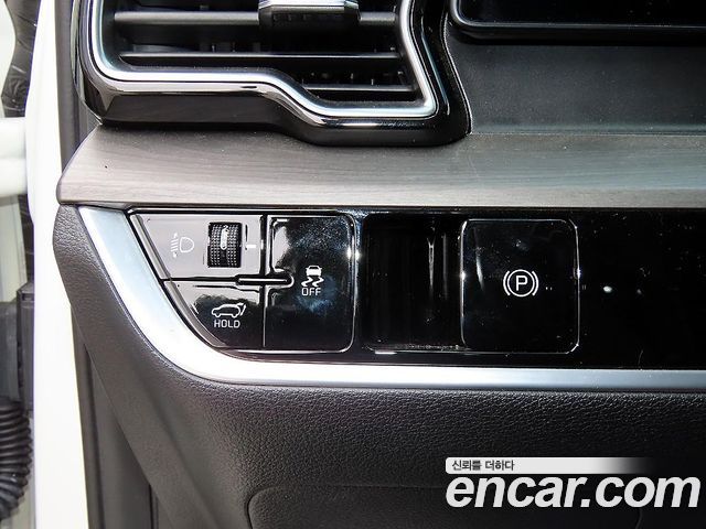 Kia Sportage (V) Gasoline 1.6 Turbo 2WD Signature 2023 — фото 17