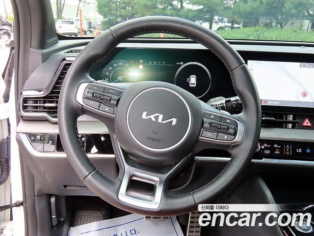 Kia Sportage (V) Gasoline 1.6 Turbo 2WD Signature 2023 — фото 18