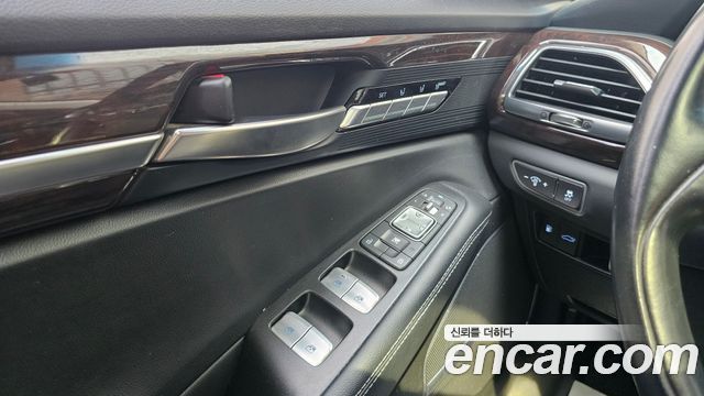 Genesis EQ900 3.3 T-GDI Luxury 2018 — фото 15