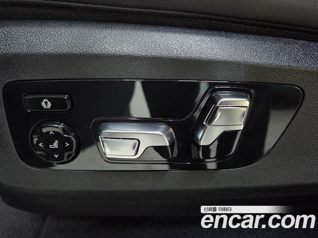 BMW X6 (G06) xDrive40i M Sport 2025 — фото 21