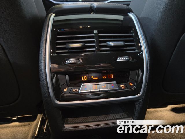 BMW X6 (G06) xDrive40i M Sport 2025 — фото 22