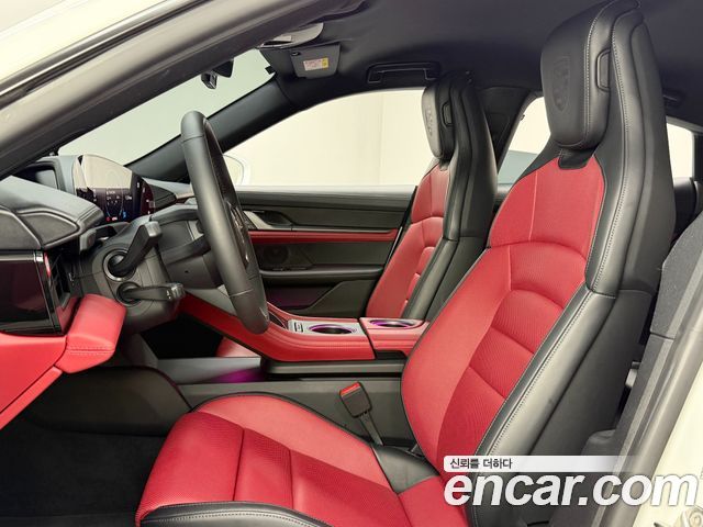 Porsche Taycan Base 4 2025 — фото 10