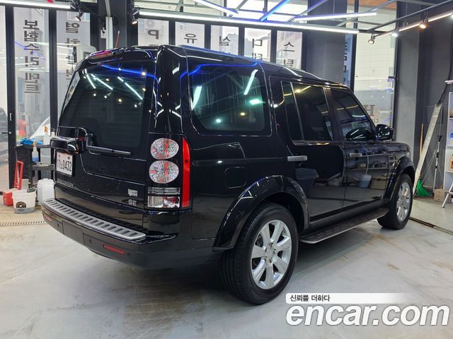 Land Rover Discovery 4 3.0 SDV6 SE 2016 — фото 4