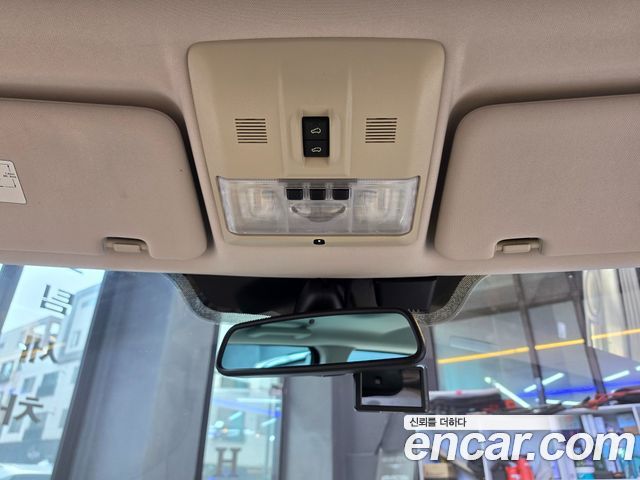 Land Rover Discovery 4 3.0 SDV6 SE 2016 — фото 21