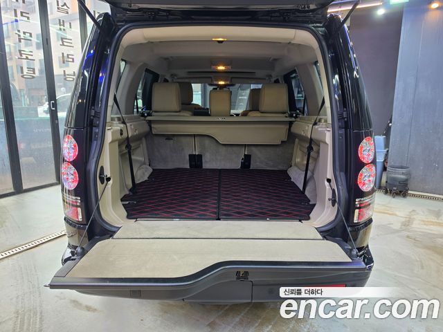 Land Rover Discovery 4 3.0 SDV6 SE 2016 — фото 23