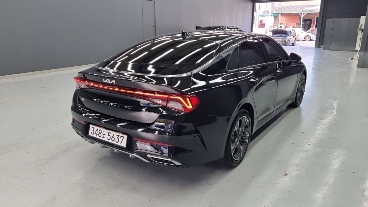 Kia K5 (III) 2.0 Signature 2023 — фото 2