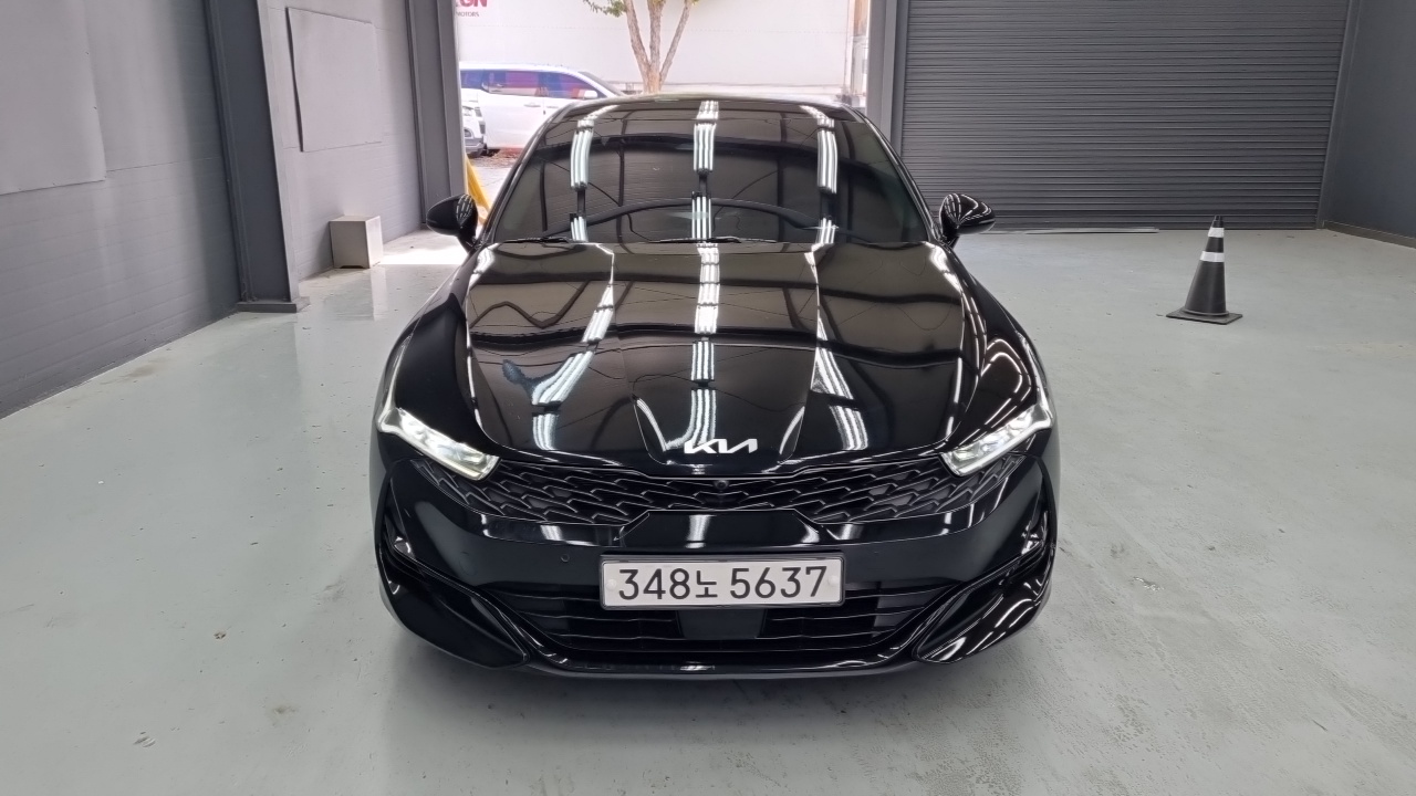 Kia K5 (III) 2.0 Signature 2023 — фото 3