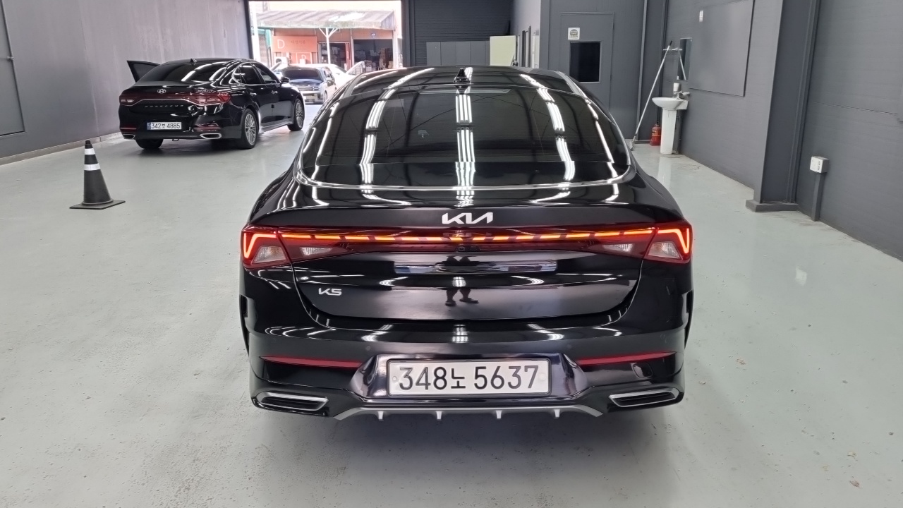Kia K5 (III) 2.0 Signature 2023 — фото 4