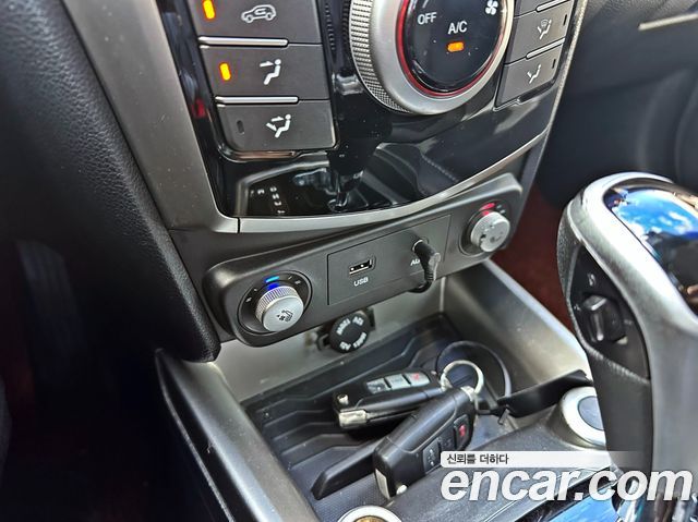 KG Mobility (SsangYong) Tivoli Diesel LX 2WD 2016 — фото 19