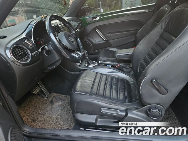 Volkswagen Beetle 2.0 TDI Premium 3rd 2013 — фото 9