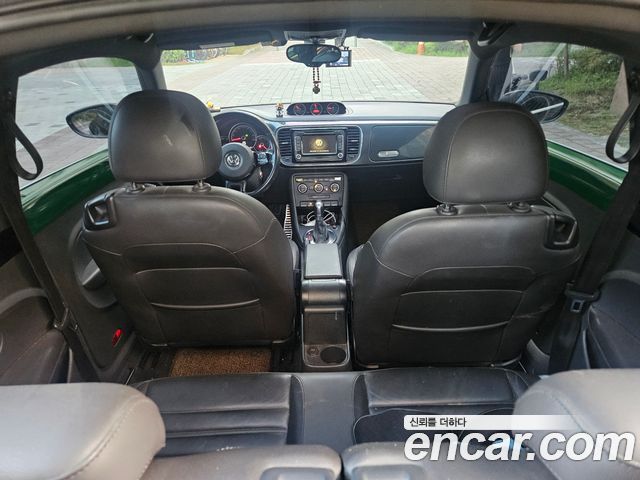 Volkswagen Beetle 2.0 TDI Premium 3rd 2013 — фото 16