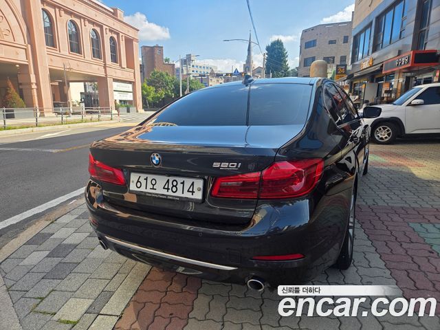 BMW 5 Series (G30) 520i Luxury 2018 — фото 5