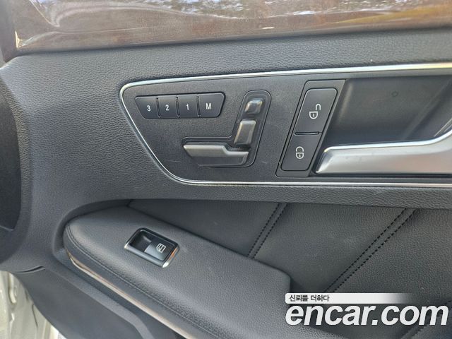 Mercedes-Benz E-Class (W212) E300 Elegance 2012 — фото 18