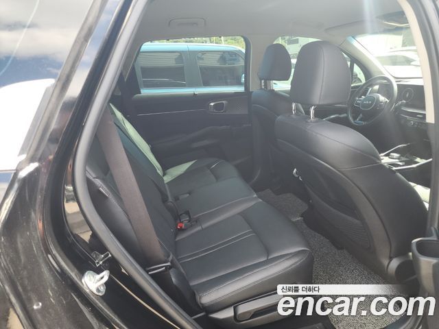 Kia Sorento (IV) Gasoline 2.5T 2WD Noblesse 2024 — фото 17