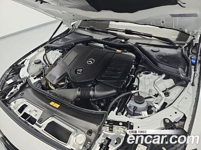 Mercedes-Benz E-Class (W214) E300 4MATIC AMG Line 2025 — фото 5