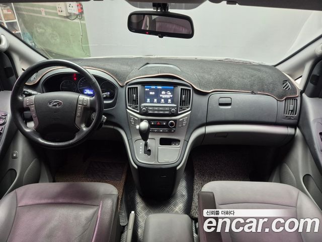 Hyundai Grand Starex Van 5-Seater Modern 2020 — фото 6