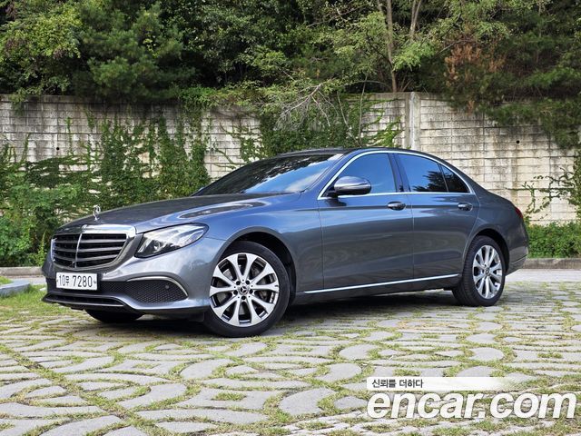 Mercedes-Benz E-Class (W213) E300 4MATIC Exclusive 2018 — фото 2