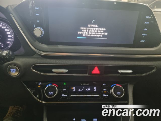Hyundai Sonata (DN8) 1.6 Turbo Premium Plus 2022 — фото 17