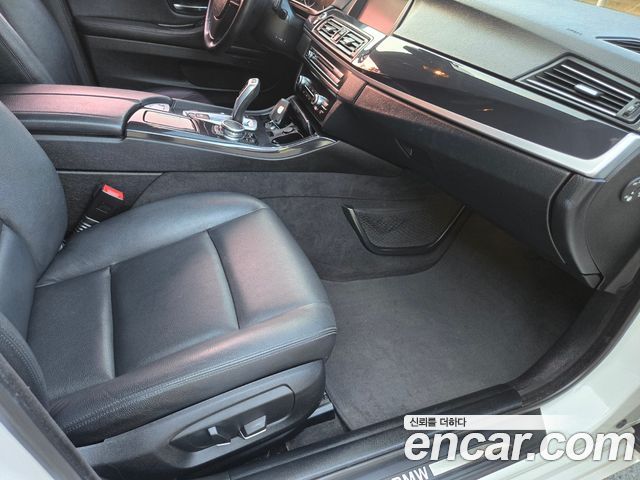 BMW 5 Series (F10) 520d 2015 — фото 17