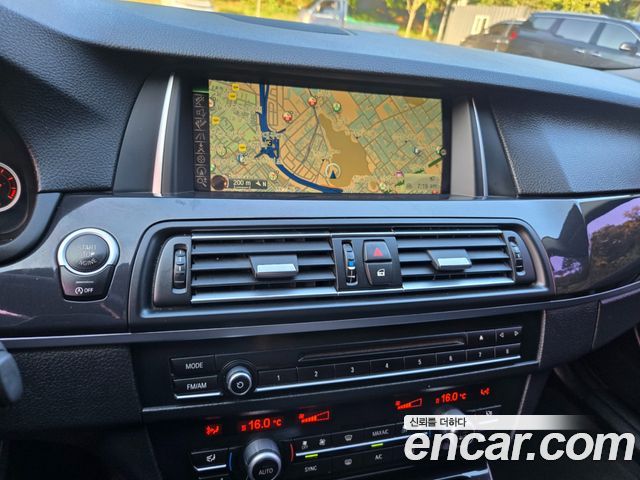 BMW 5 Series (F10) 520d 2015 — фото 21