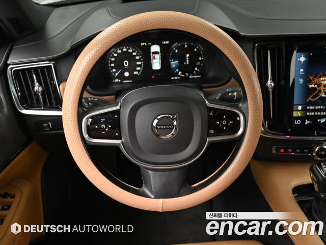Volvo S90 D4 Inscription 2018 — фото 17
