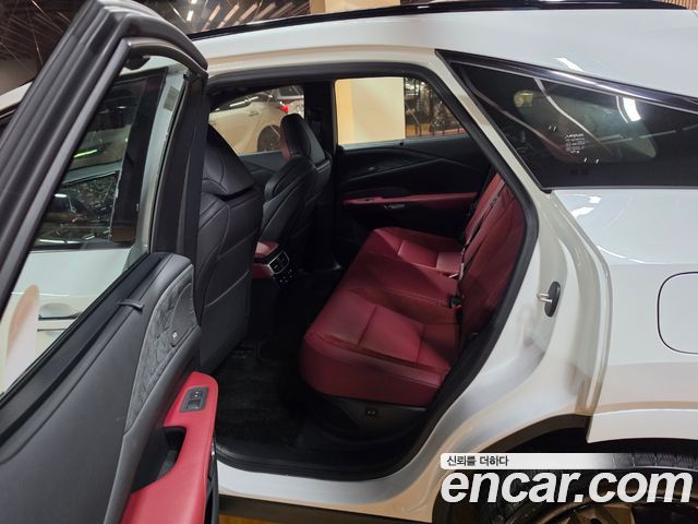 Lexus RX500h (V) F-Sport 2025 — фото 16