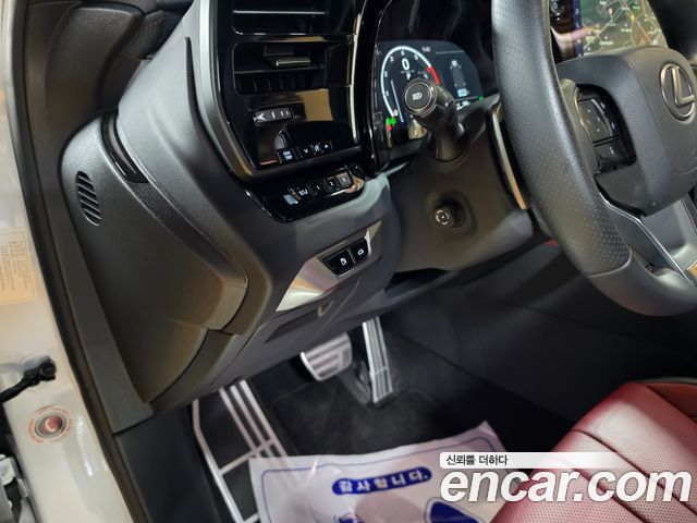 Lexus RX500h (V) F-Sport 2025 — фото 19