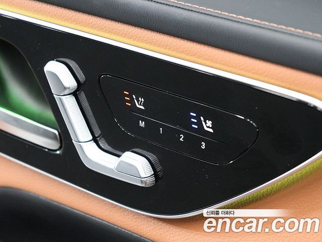 Mercedes-Benz GLC-Class (X254) GLC300 4MATIC AMG Line 2024 — фото 5