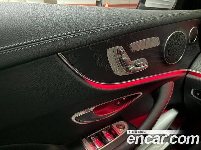 Mercedes-Benz E-Class (W213) E220d Cabriolet 2020 — фото 4