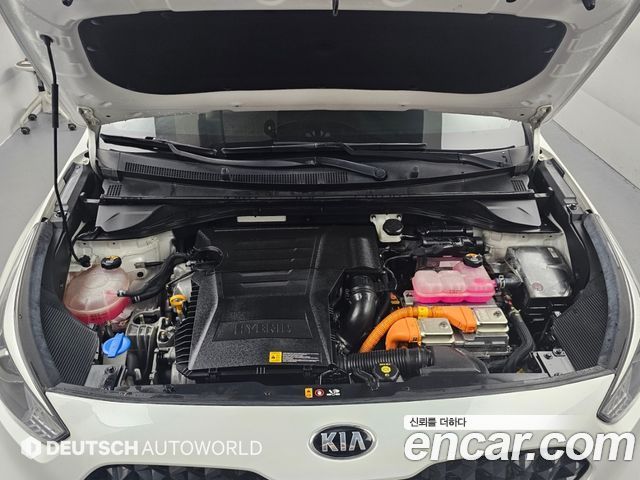 Kia Niro 1.6 HEV Prestige 2021 — фото 6