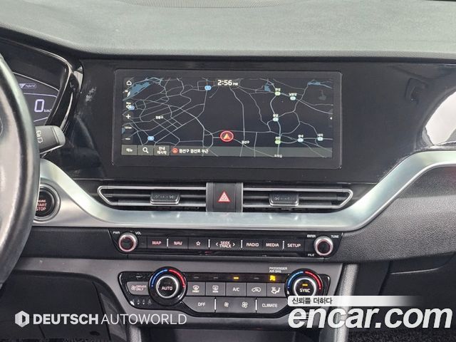 Kia Niro 1.6 HEV Prestige 2021 — фото 18