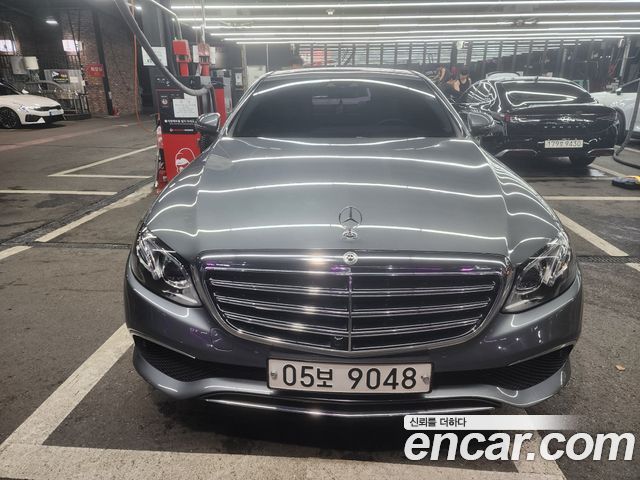 Mercedes-Benz E-Class (W213) E300 4MATIC Exclusive 2018 — фото 3