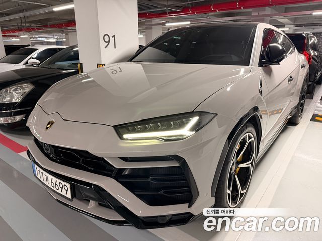 Lamborghini Urus 4.0 V8
