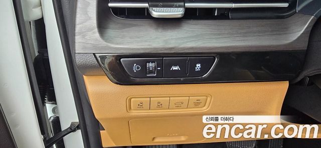 Kia Carnival (IV) Gasoline 7-Seater Noblesse 2023 — фото 17