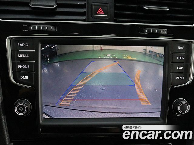 Volkswagen Golf (VII) 2.0 TDI Premium 2015 — фото 10