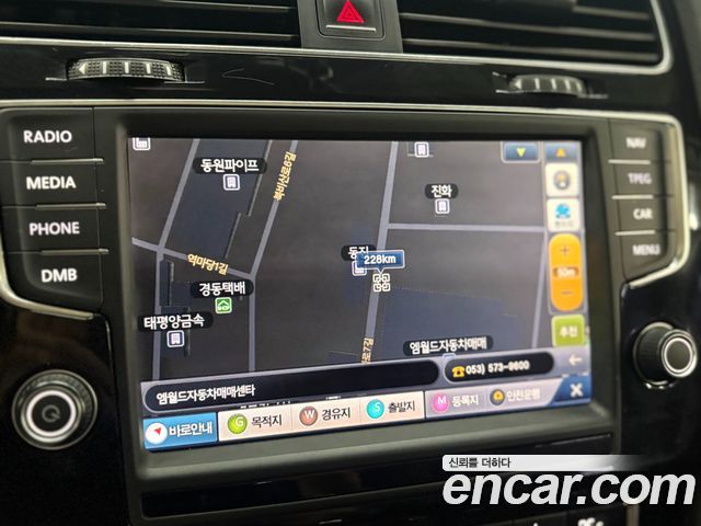 Volkswagen Golf (VII) 2.0 TDI Premium 2015 — фото 17