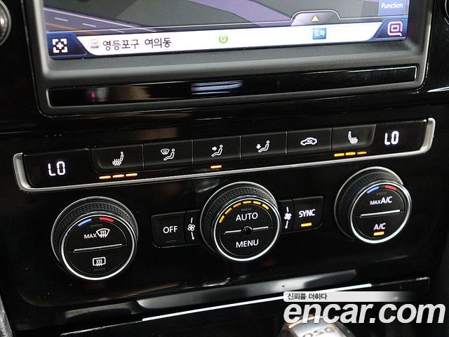 Volkswagen Golf (VII) 2.0 TDI Premium 2015 — фото 18