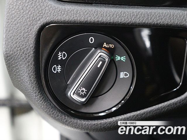 Volkswagen Golf (VII) 2.0 TDI Premium 2015 — фото 20