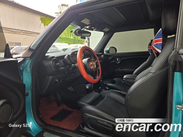 MINI Cooper Convertible Standard 3rd Generation 2018 — фото 10