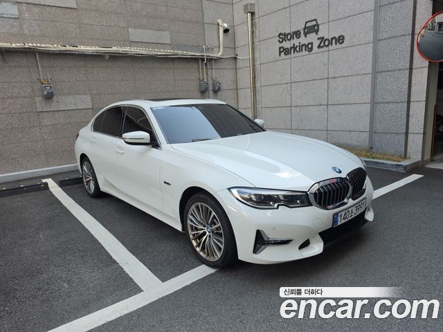 BMW 3 Series (G20) 330e Luxury