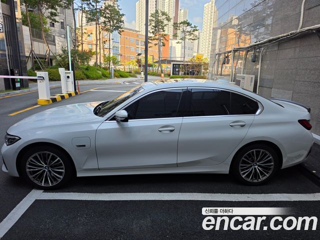 BMW 3 Series (G20) 330e Luxury 2022 — фото 2