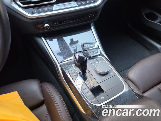 BMW 3 Series (G20) 330e Luxury 2022 — фото 9