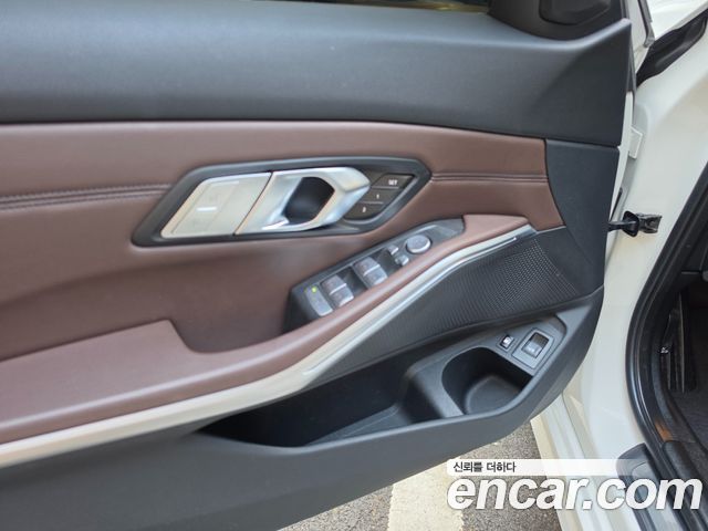 BMW 3 Series (G20) 330e Luxury 2022 — фото 20