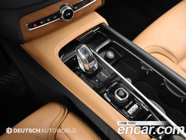 Volvo XC90 (II) T8 Inscription Hybird 2019 — фото 17