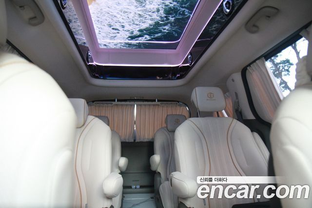 Kia Carnival (IV) HEV 9-Seater Hi-Limousine (Special vehicle) 2025 — фото 9