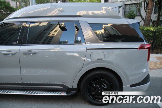 Kia Carnival (IV) HEV 9-Seater Hi-Limousine (Special vehicle) 2025 — фото 20