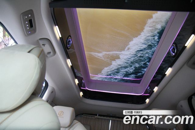 Kia Carnival (IV) HEV 9-Seater Hi-Limousine (Special vehicle) 2025 — фото 23