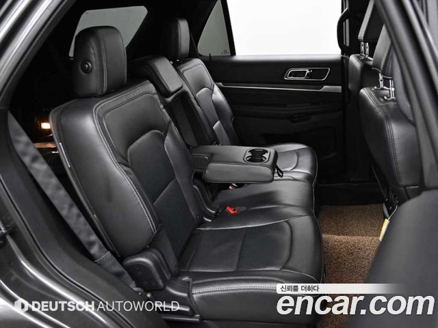 Ford Explorer 2.3 Limited 4WD 5th 2018 — фото 16